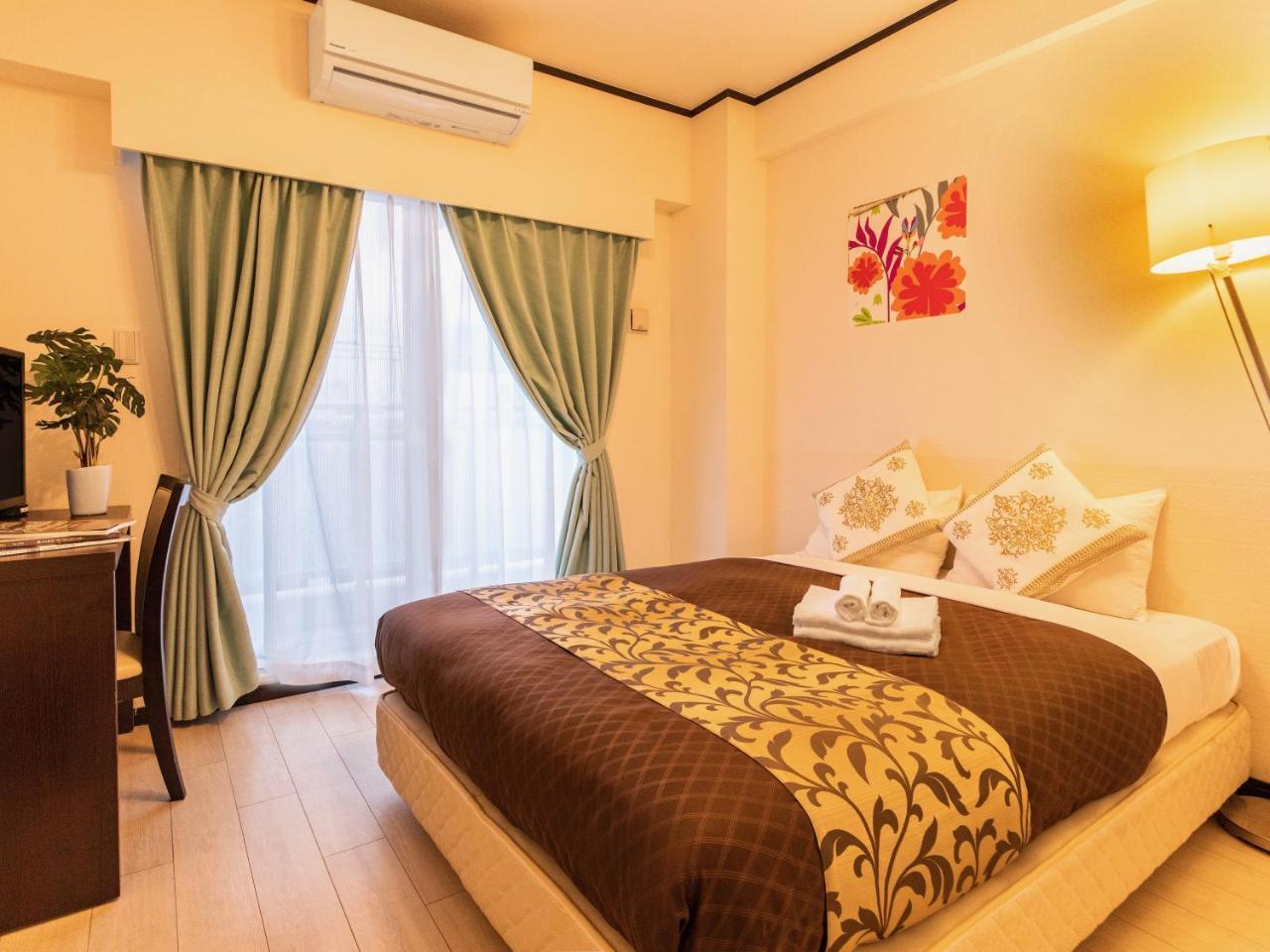 Mr.Kinjo In Kume Aparthotel Наха Екстериор снимка